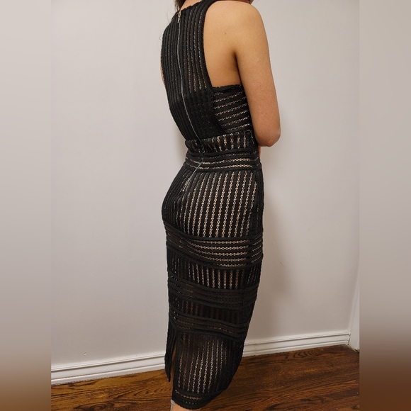 Endless Rose lace dress Size Small - Picture 2 of 15